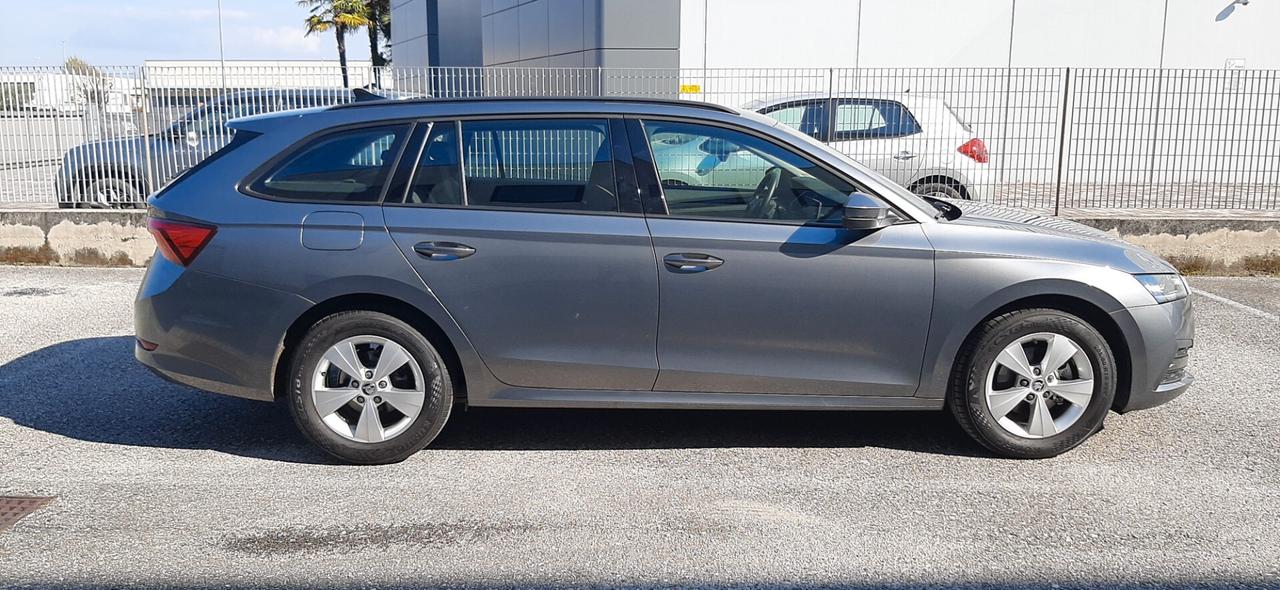 Skoda Octavia 2.0 TDI EVO SCR Wagon Executive