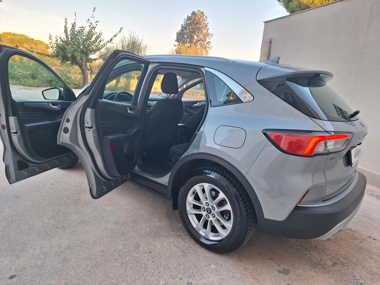 Ford Kuga 1.5 tdci 120 CV 2WD Titanium 2021