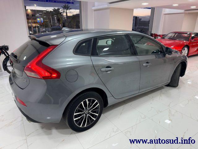 VOLVO V40 D2 Business