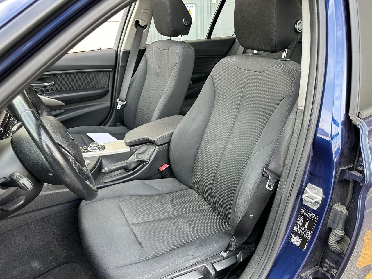 Bmw 320 Toruring Business Advantage 320 d #10348