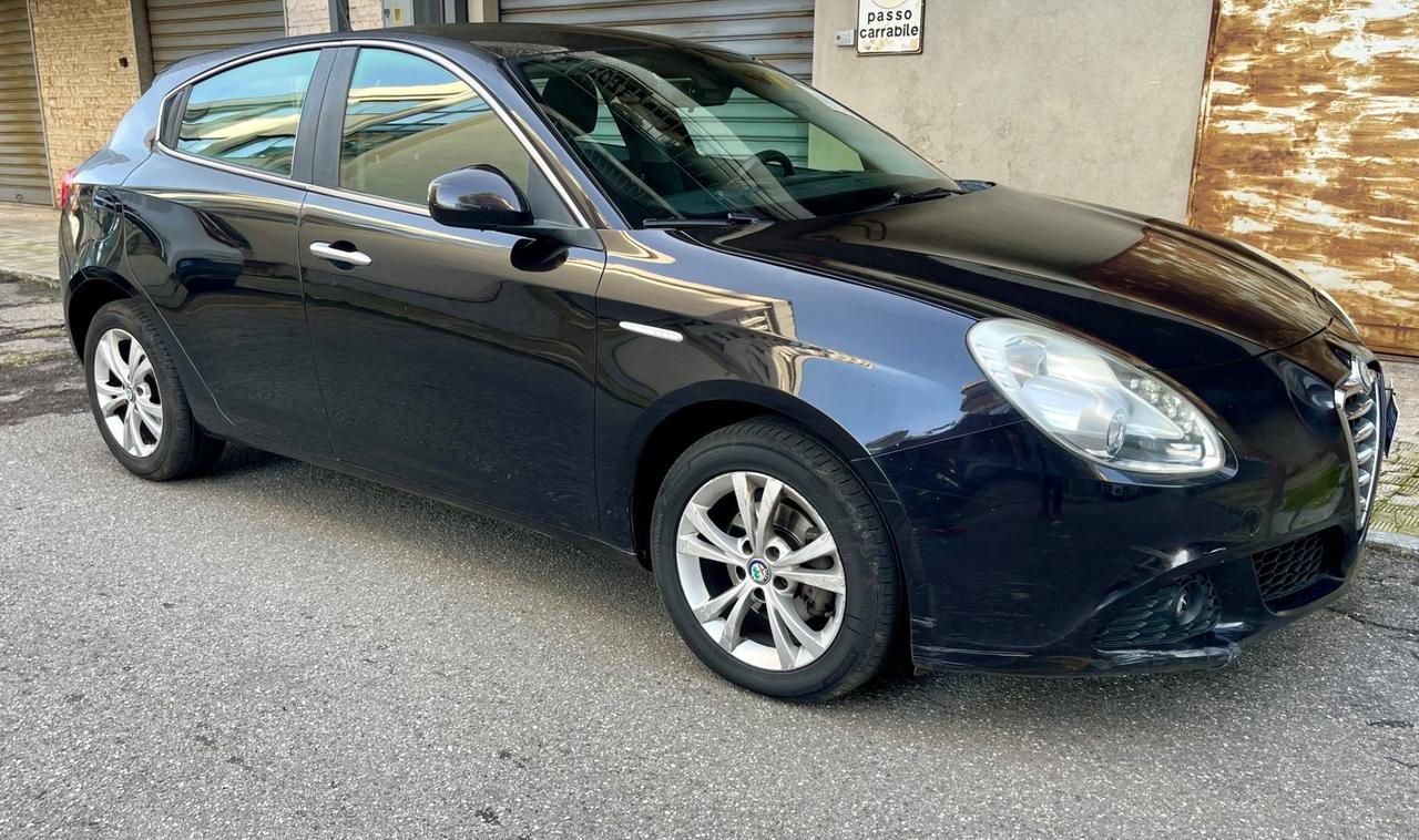 Alfa Romeo Giulietta 1.6 JTDm-2 105 CV Distinctive