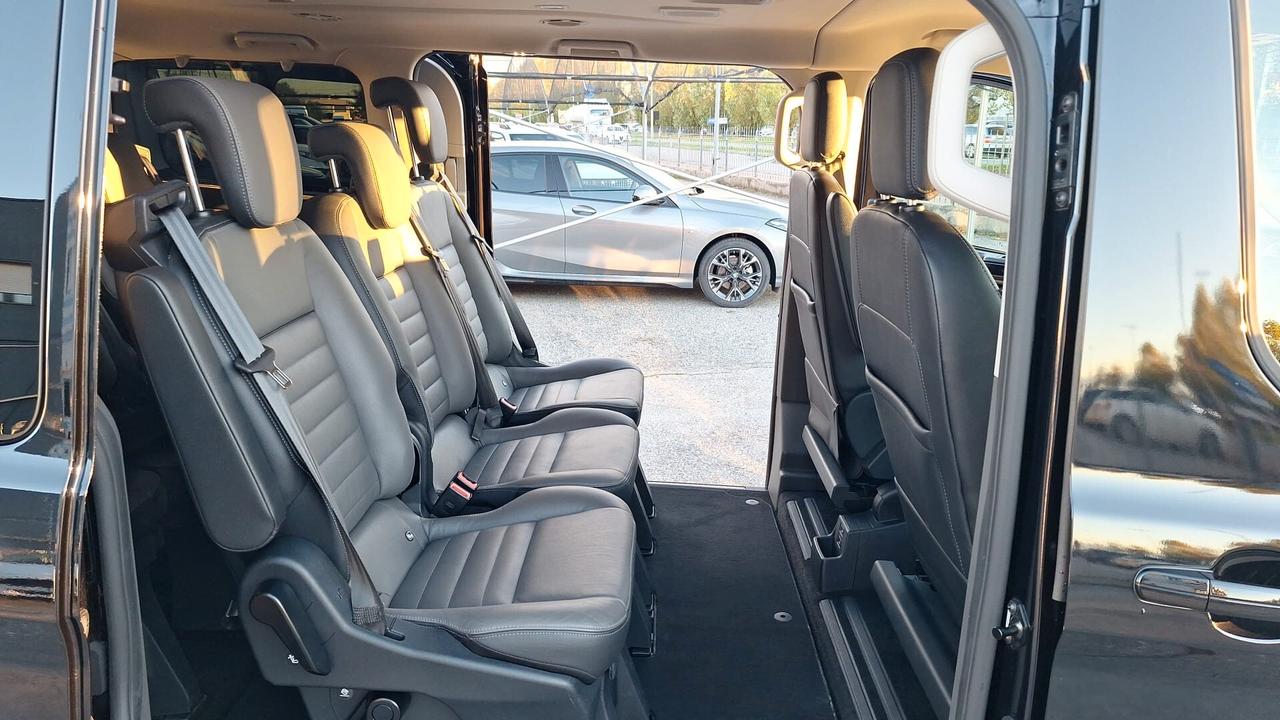 Ford Tourneo Custom 320 2.0 EcoBlue 185CV aut. PC Titanium 8 POSTI!!!