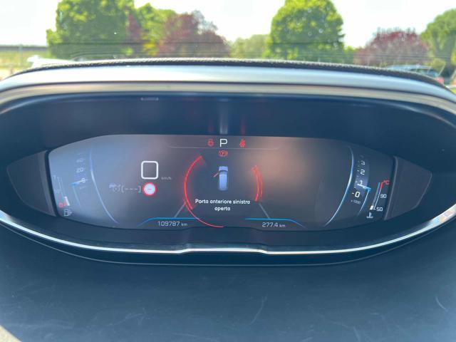 PEUGEOT 5008 BlueHDi 130 S&S EAT8 Allure