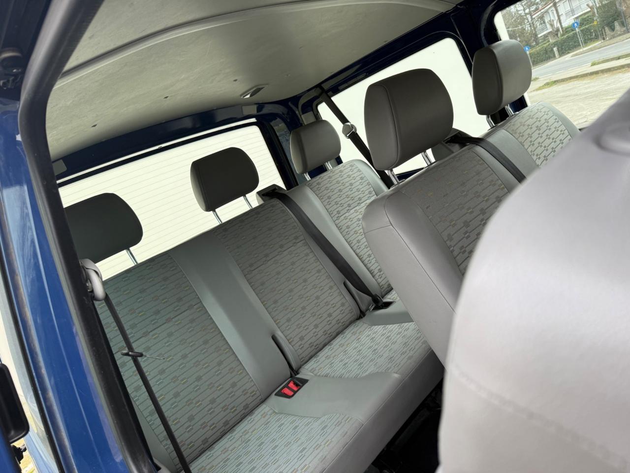 Volkswagen Transporter 2.0 TDI 102CV 9 Posti