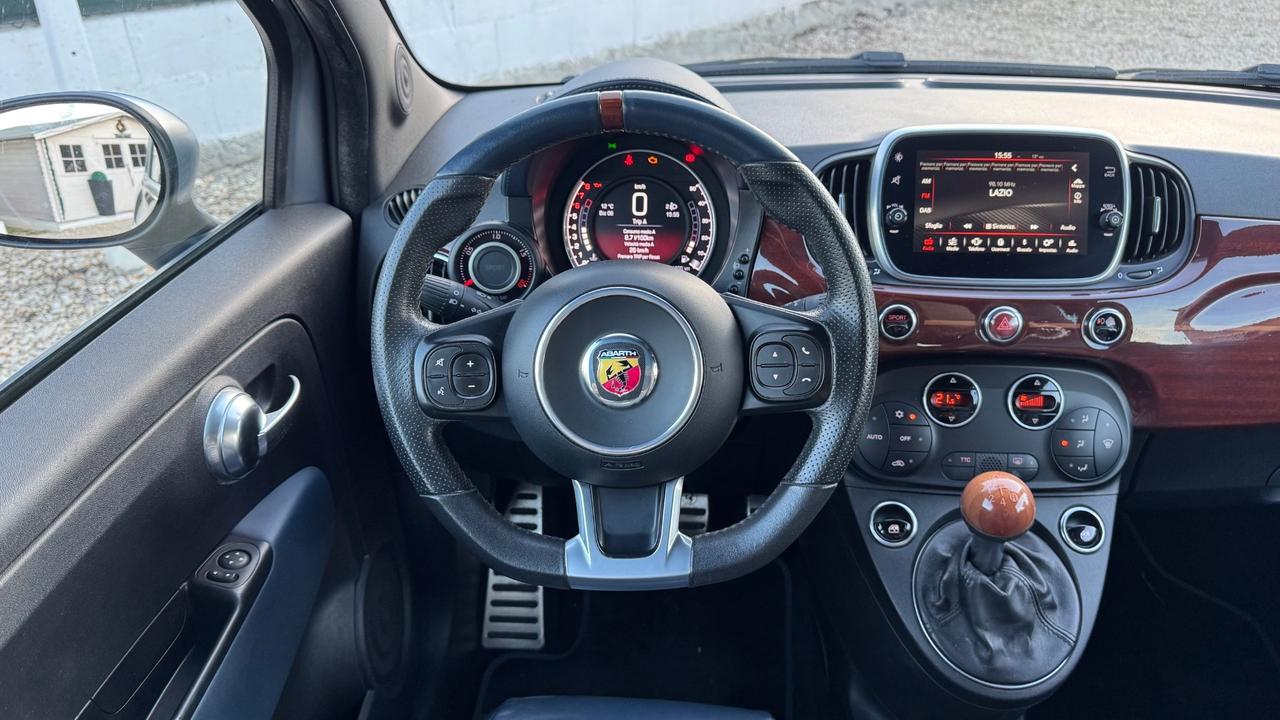 Abarth 695 1.4 Turbo T-Jet Rivale