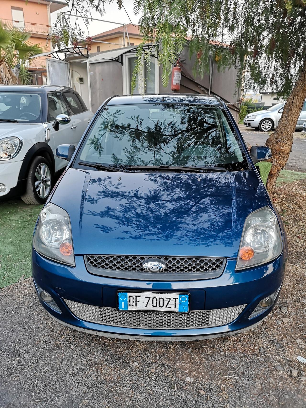 Ford fiesta 1.4 tdci come nuova ok neopatentati