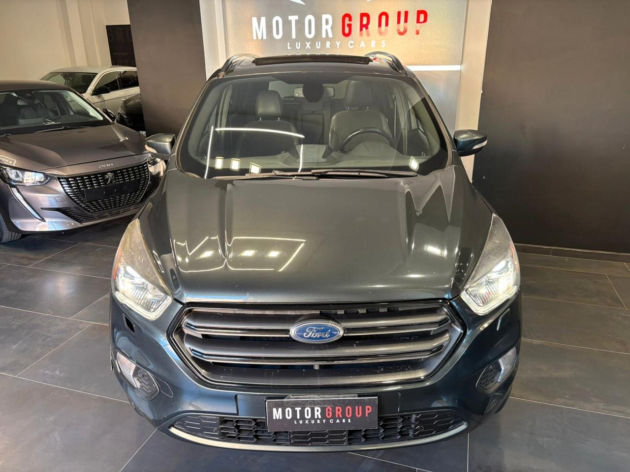 Ford Kuga 2.0 TDCI 150 CV S&S 4WD Powershift ST-Line Tetto Apribile