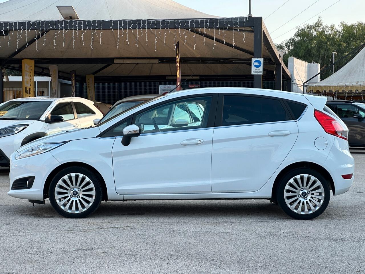 FORD Fiesta 1.4 5p. Bz.- GPL Titanium