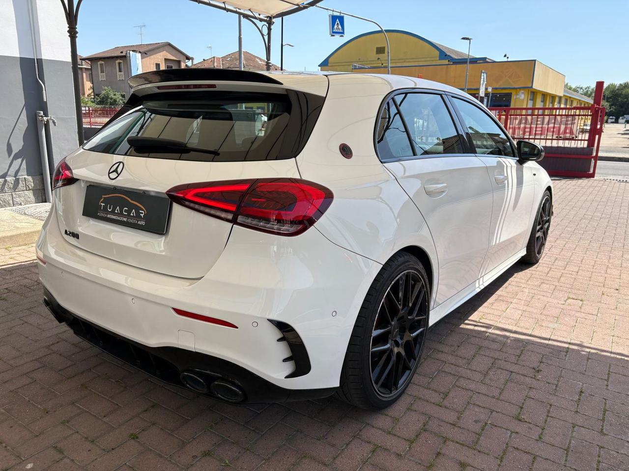 Mercedes-Benz A 200 AMG Line Premium Plus E #11037
