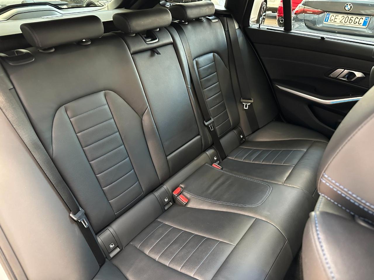 BMW 320 d Touring mhev xdrive MSport-19"-Tetto-Pelle-Carplay-Camera
