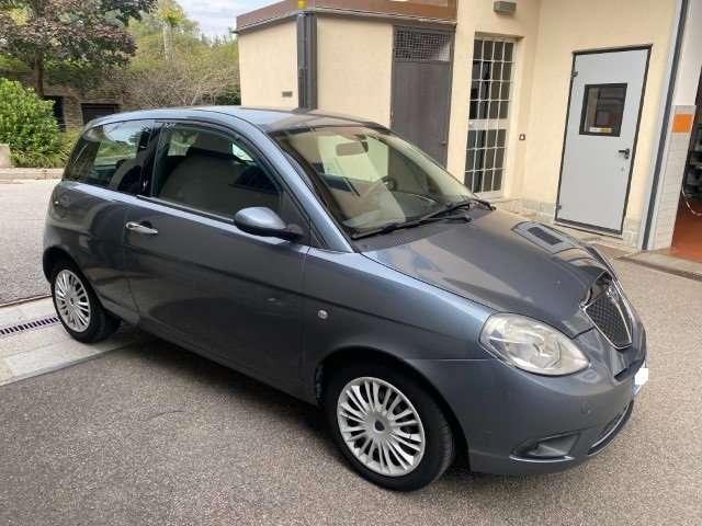 Lancia Ypsilon 1.2 Argento - Neopatentati