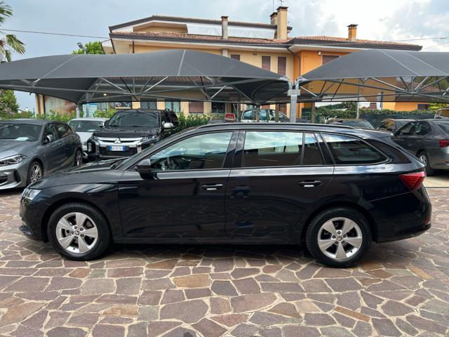 SKODA Octavia 2.0 TDI EVO SCR Wagon Executive