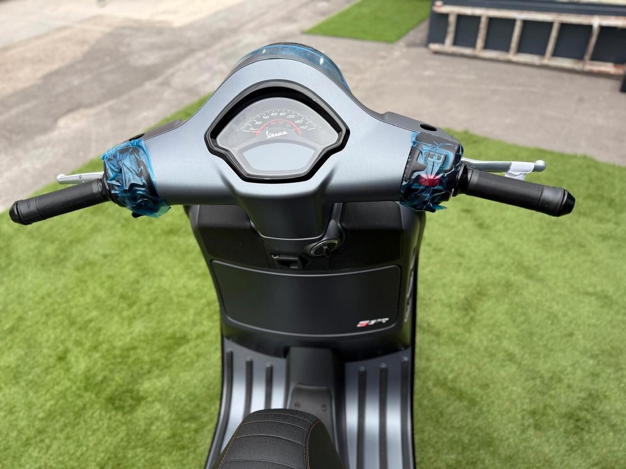 Vespa GTS 300 SUPER SPORT