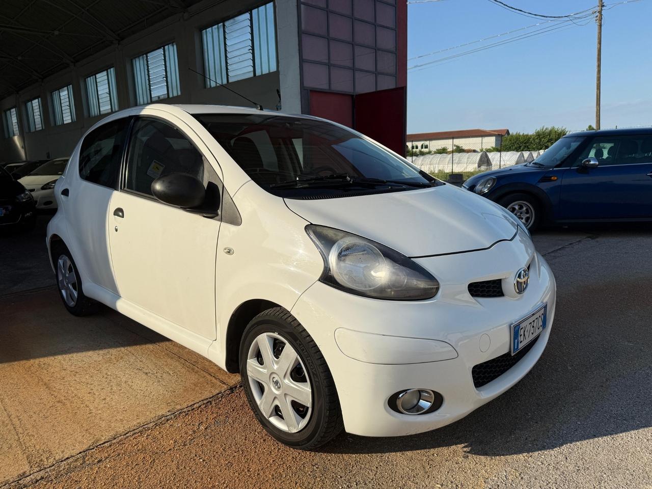 Toyota Aygo 1.0 12V VVT-i 5 porte Sol Connect