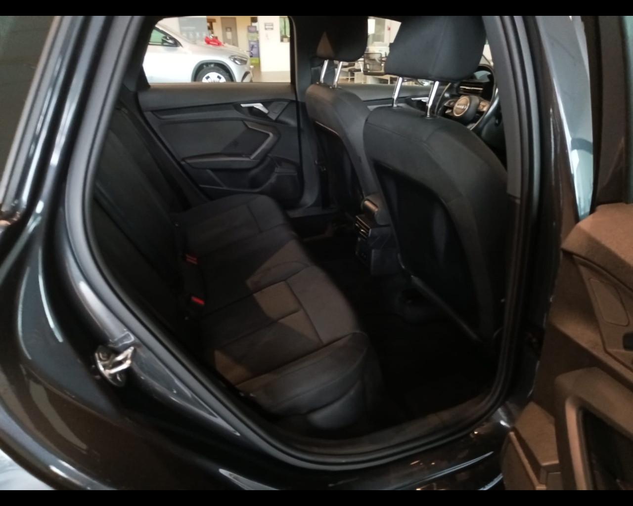 AUDI A3 IV 2020 Sportback - A3 Sportback 30 1.5 g-tron Business A