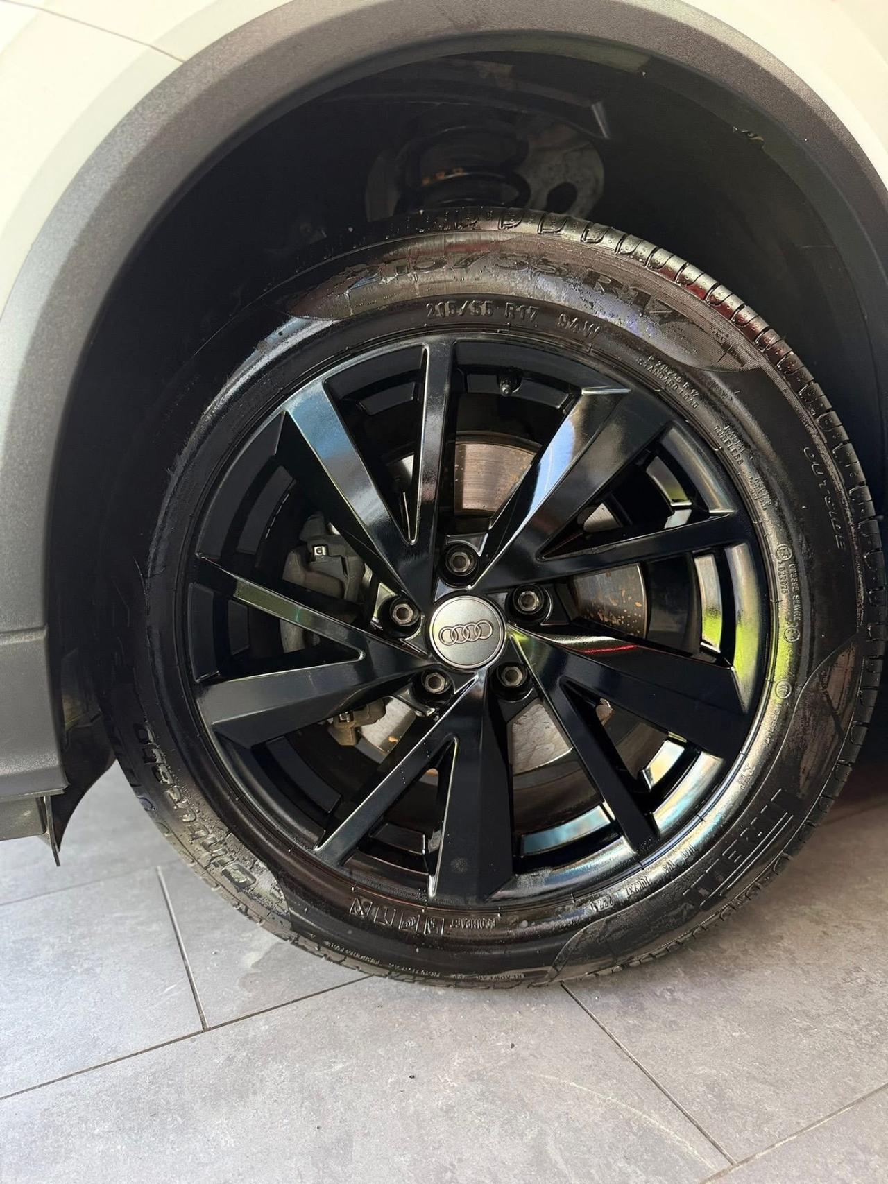 Audi Q2 35 TDI S tronic 150 cv Identity Black 2019