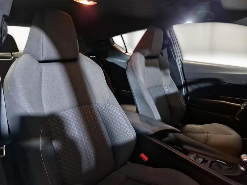 TOYOTA C-HR 1.8H 98CV E-CVT Business