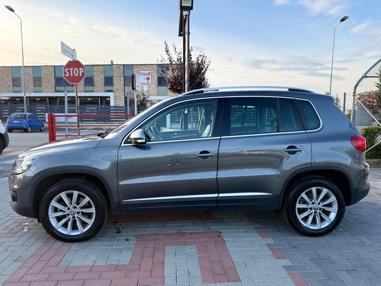 Volkswagen Tiguan 2.0 TDI 140CV 4MOTION DSG Sport