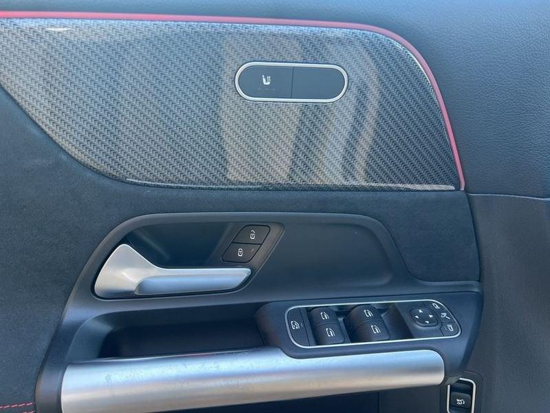 Mercedes-Benz Classe B B 180 AMG Line Premium auto