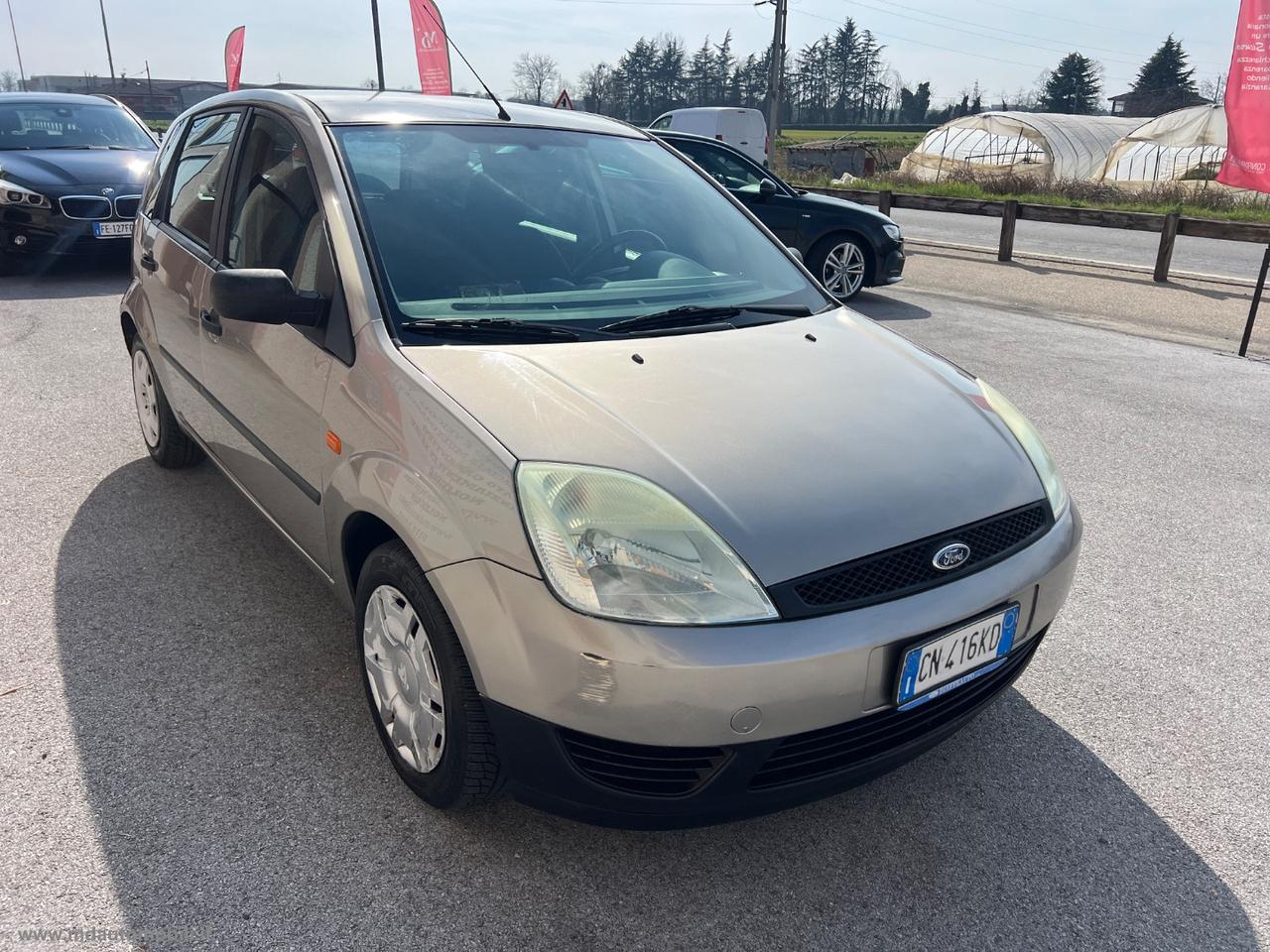 FORD Fiesta 1.2 16V 5p. Ambiente SOLO KM.64000