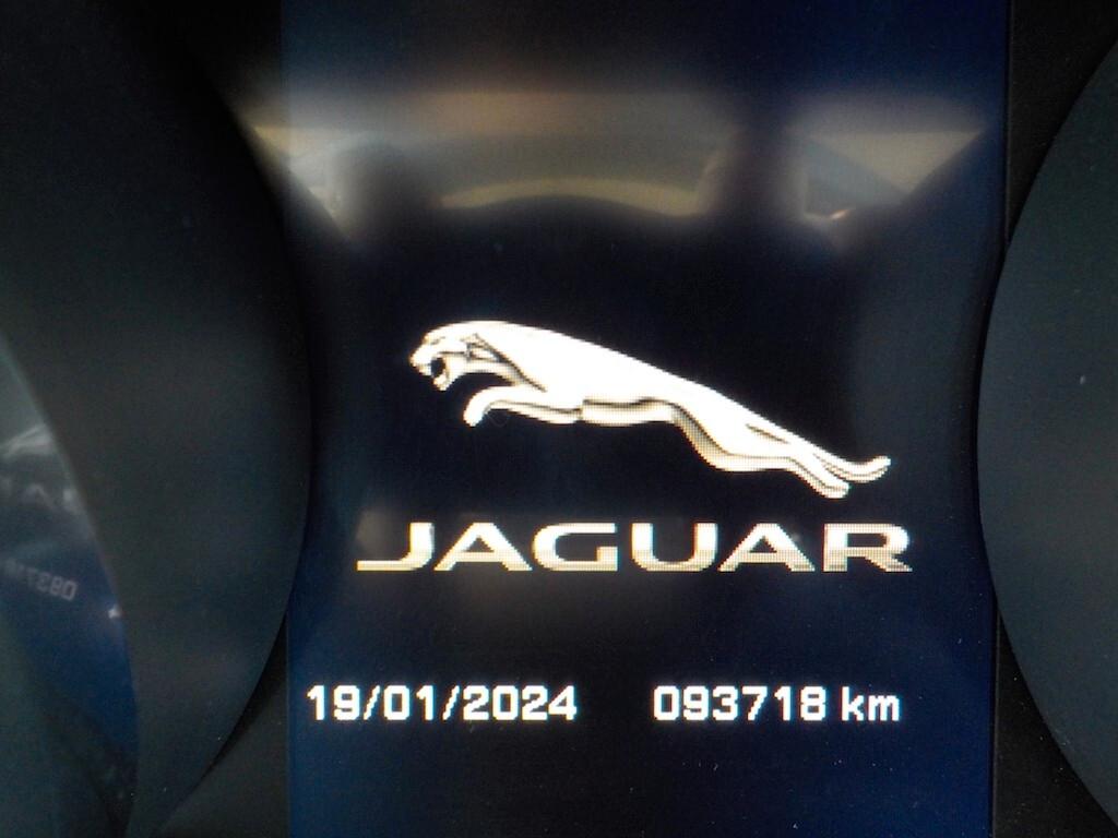 Jaguar XE 2.0d 180cv Turbo aut. Prestige