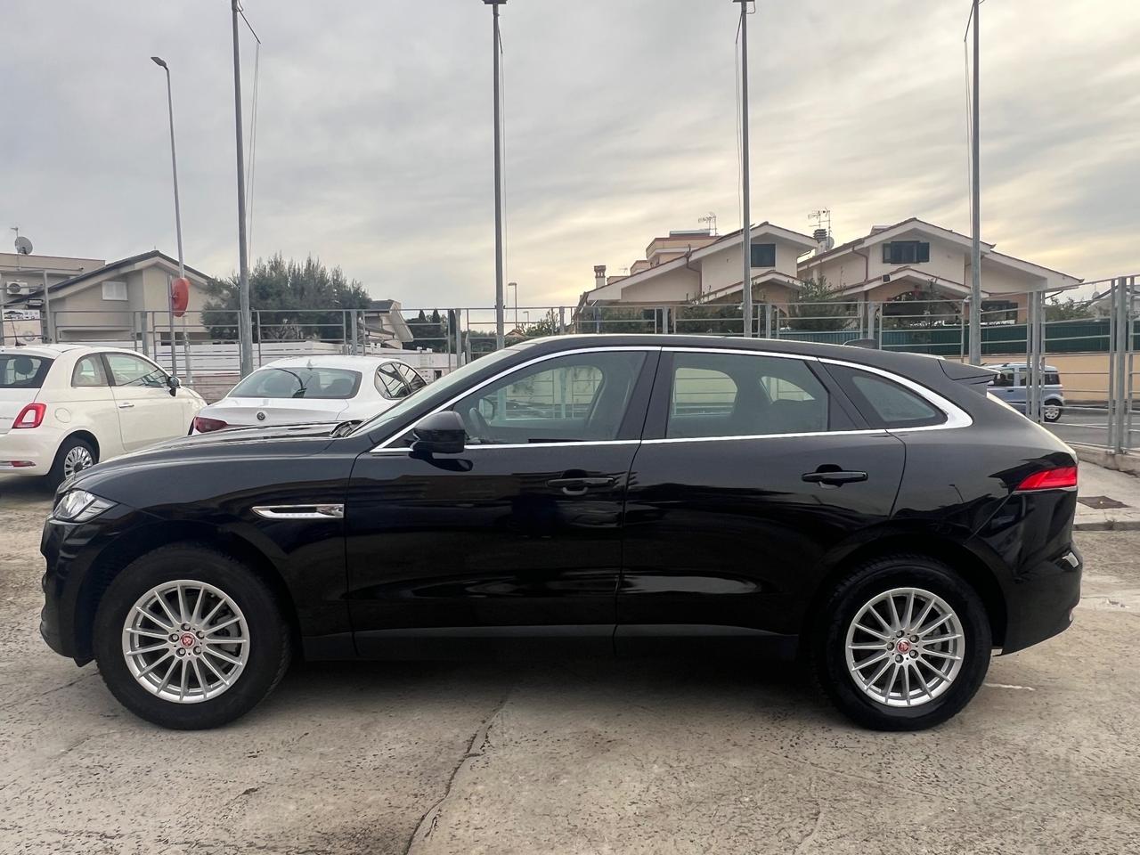 Jaguar F-Pace 2.0 D 163 cv manuale
