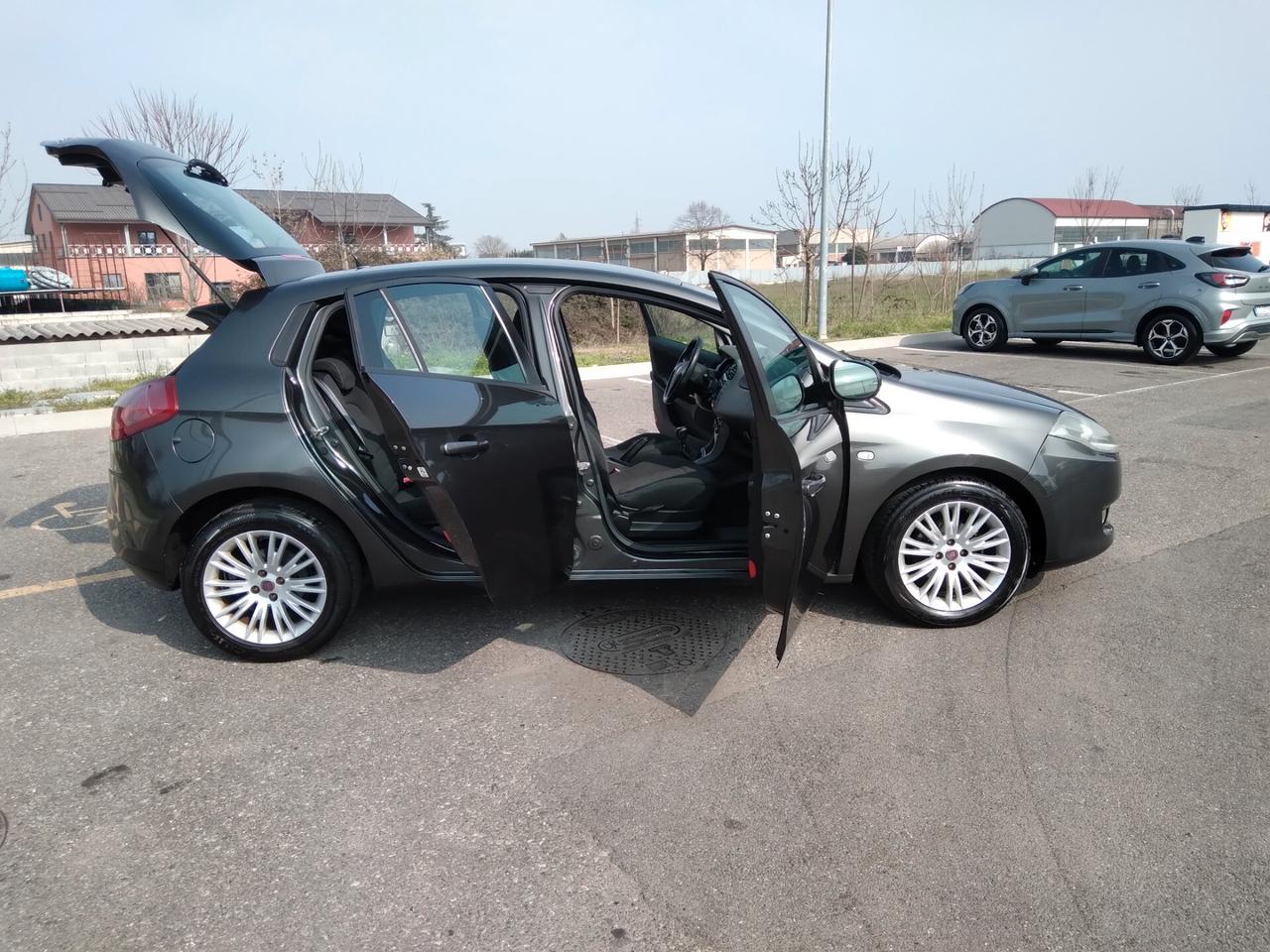 Fiat Bravo 1.4 90cv benzina 6marce Dynamic x neopatentati