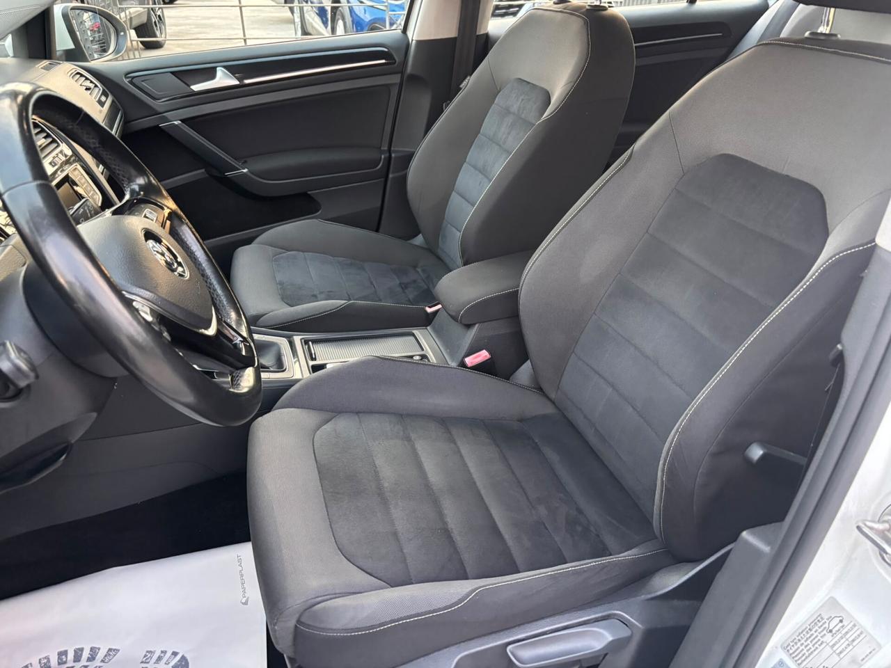 Volkswagen Golf Business 1.6 TDI 5p. 4MOTION Highline BlueMotion Tech.