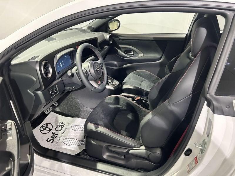 Toyota Yaris GR Yaris 1.6 Circuit dat-8