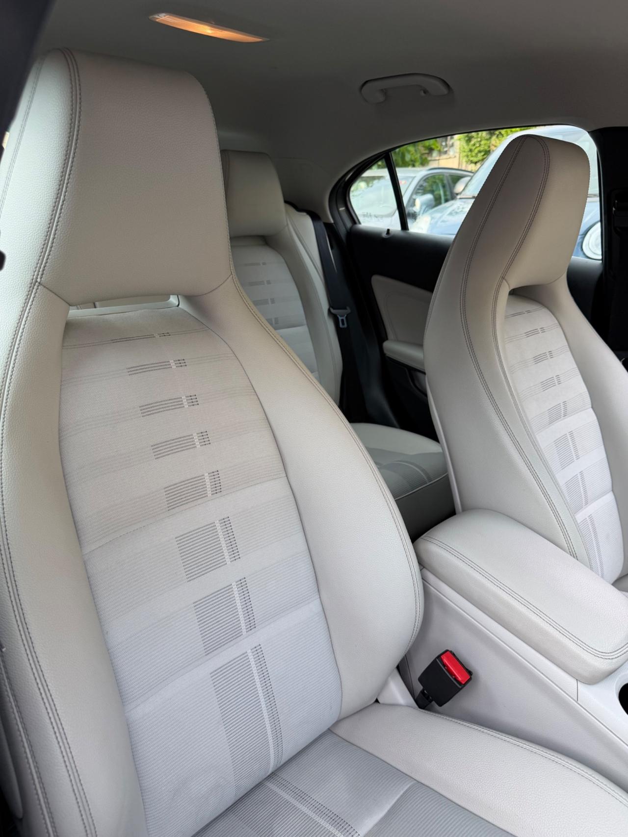 Mercedes-benz A 160 CDI BLUEEFFICIENCY SPORT KMCERT UNICOPR