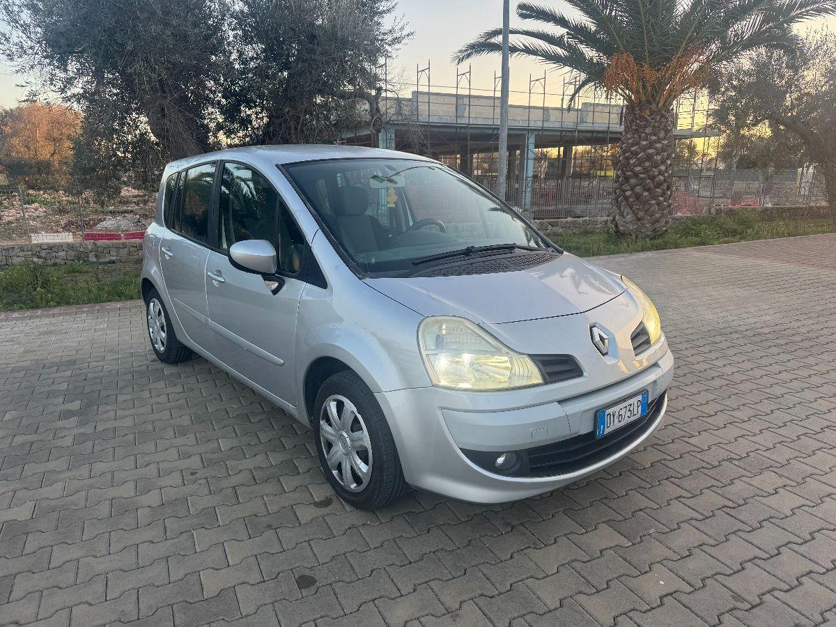 RENAULT Grand Modus 1.5 dCi 85CV Dynamique