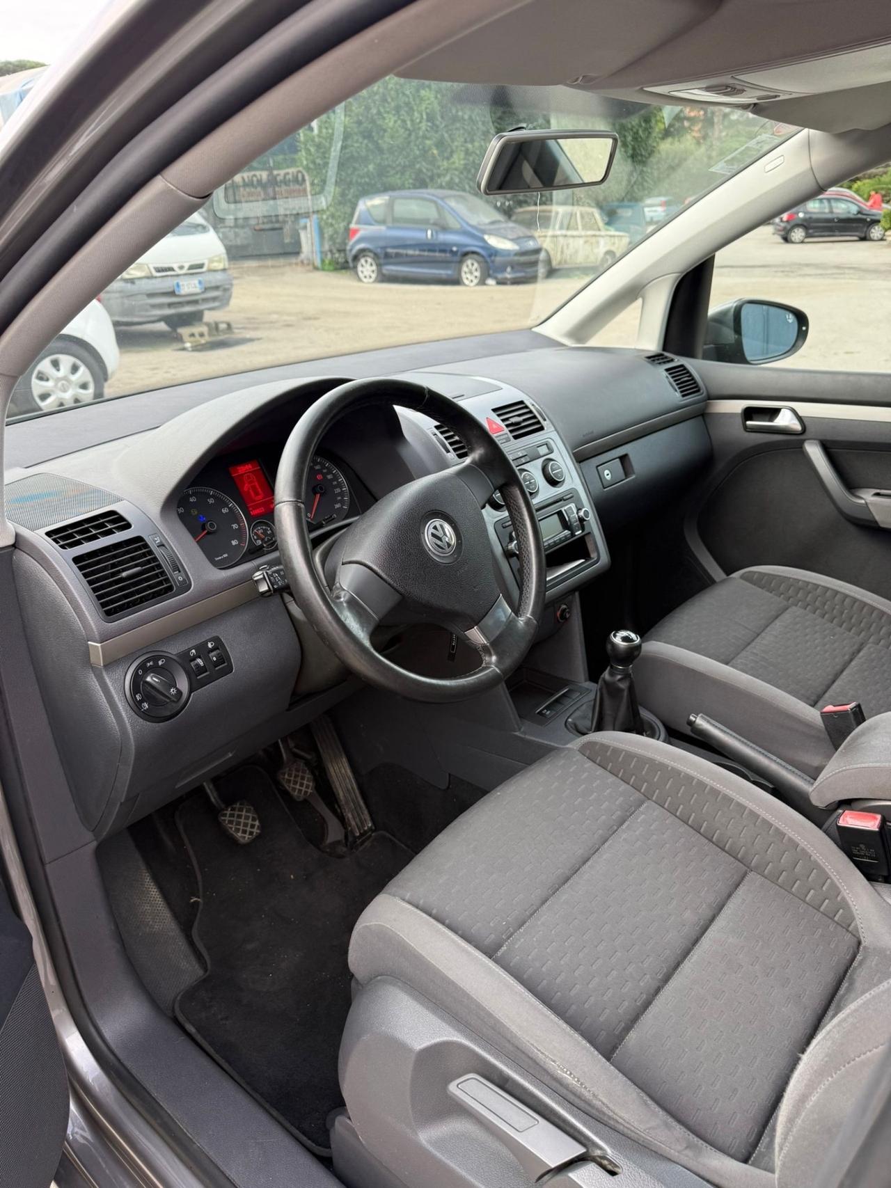 Volkswagen Touran 1.4 16V TSI 150CV Highline Ecofuel 7 posti