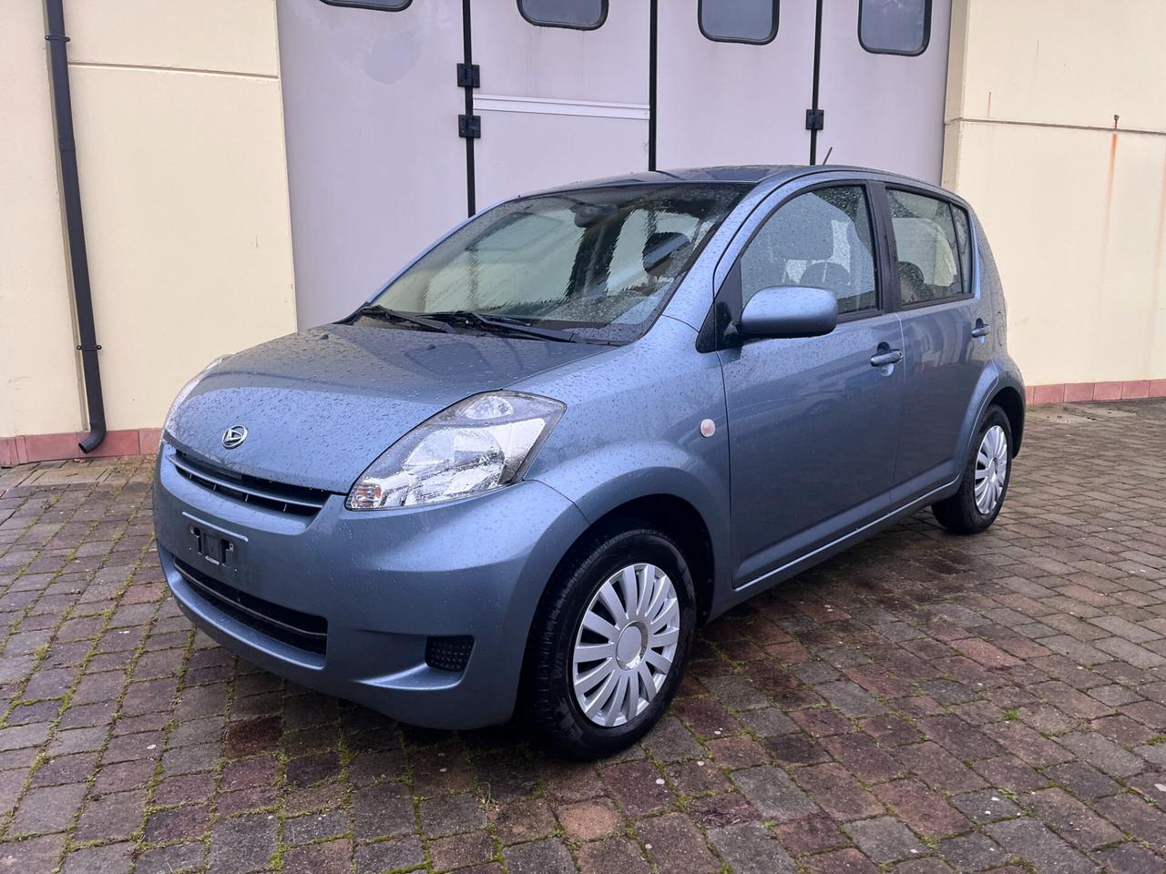 Daihatsu Sirion 1.3 Taka 4WD