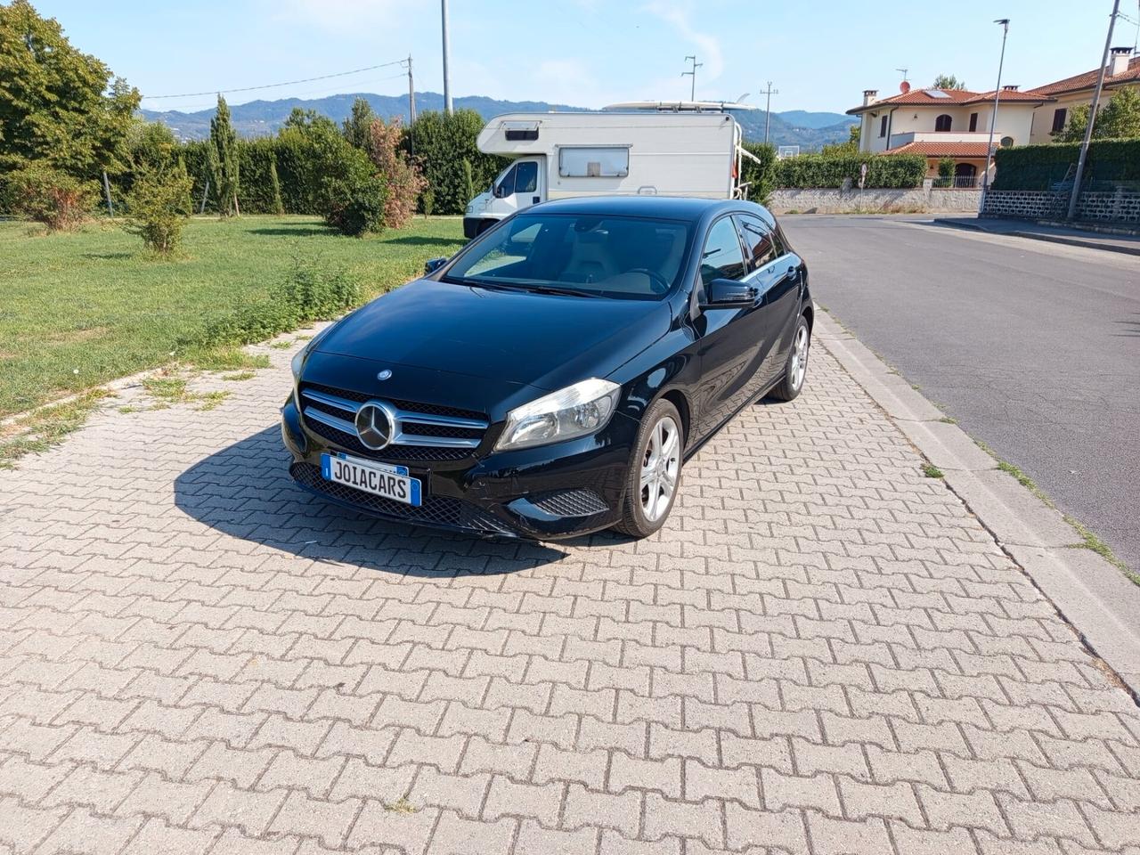 Mercedes-benz A 180 BlueEFFICIENCY Premium
