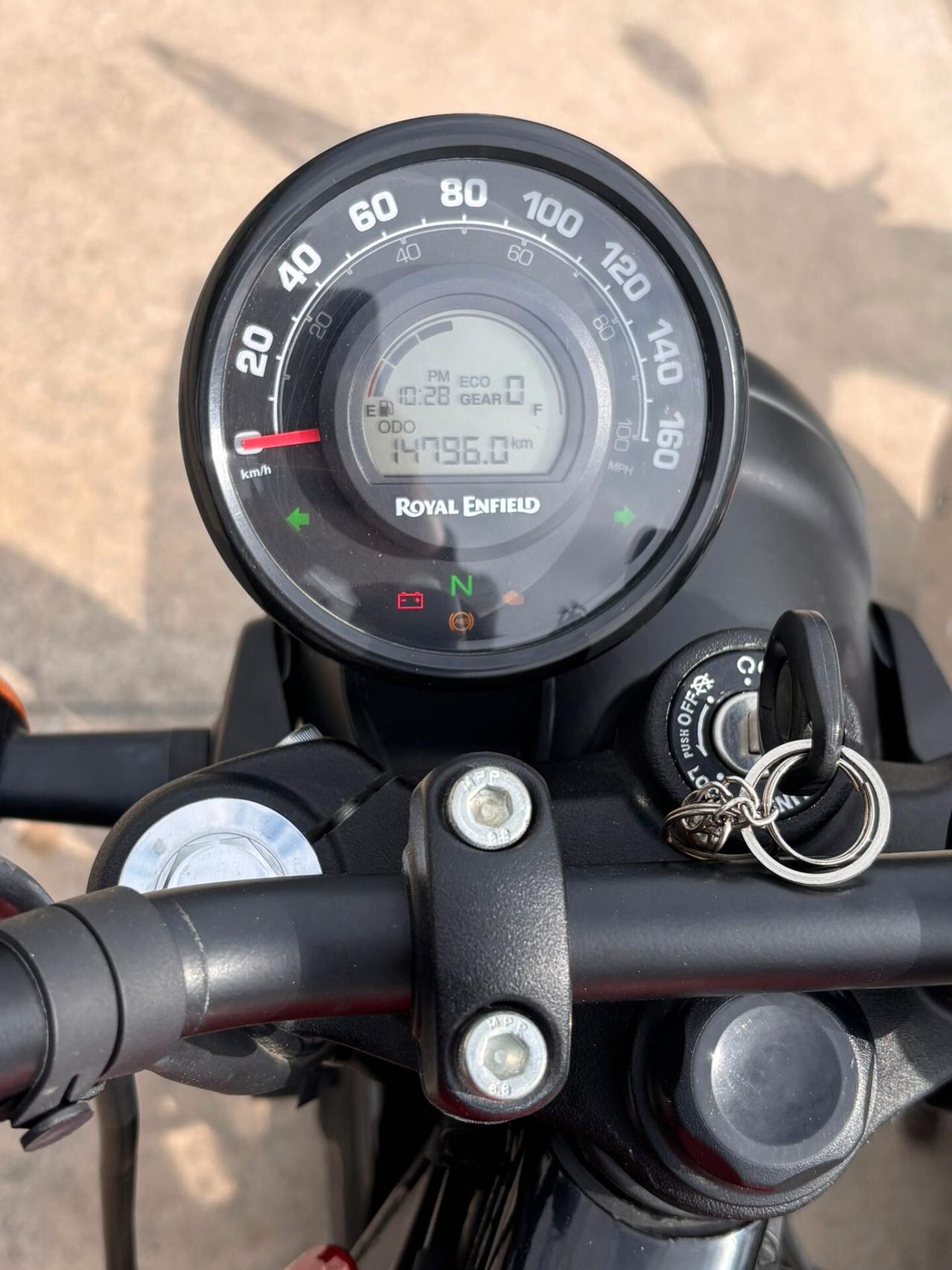 Royal Enfield HNTR 350