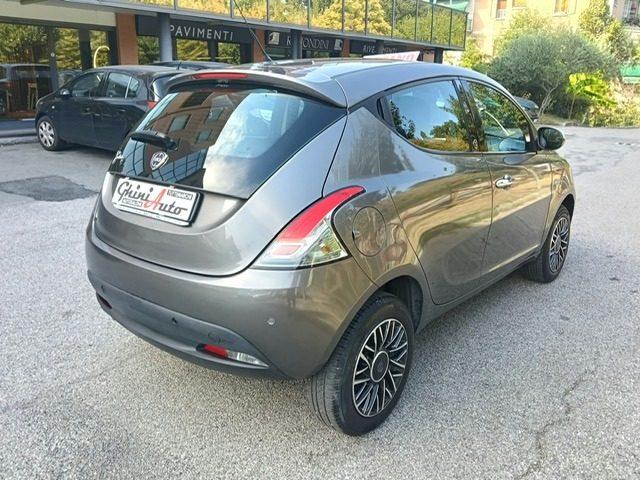 LANCIA Ypsilon 0.9 TwinAir 85 CV 5 porte Metano Ecochic Gold