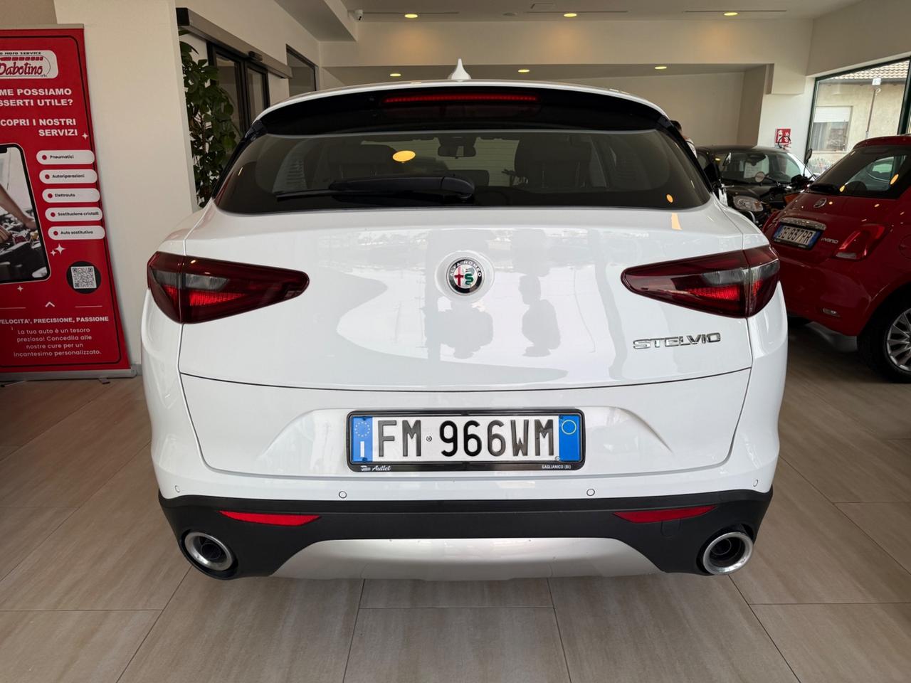 Alfa Romeo Stelvio 2.2 Turbodiesel 180 CV AT8 RWD Business