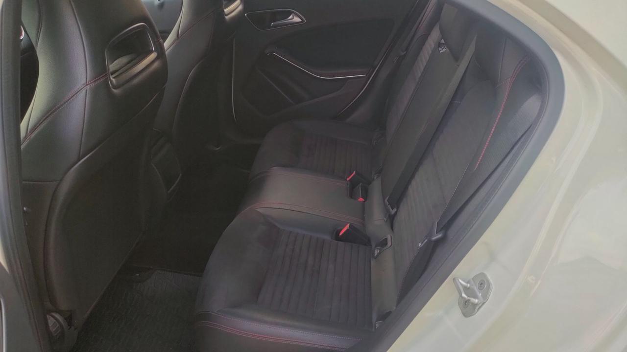 Mercedes-Benz A 180 d Automatic Premium AMG EURO 6