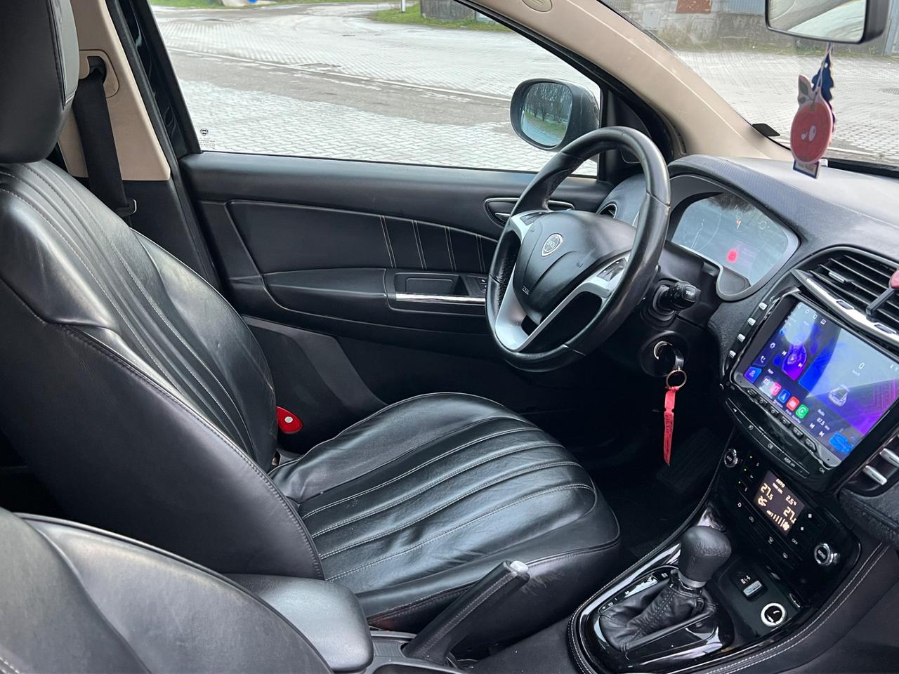 Lancia Delta 1.8 Di Turbo-Jet Sportronic Gold