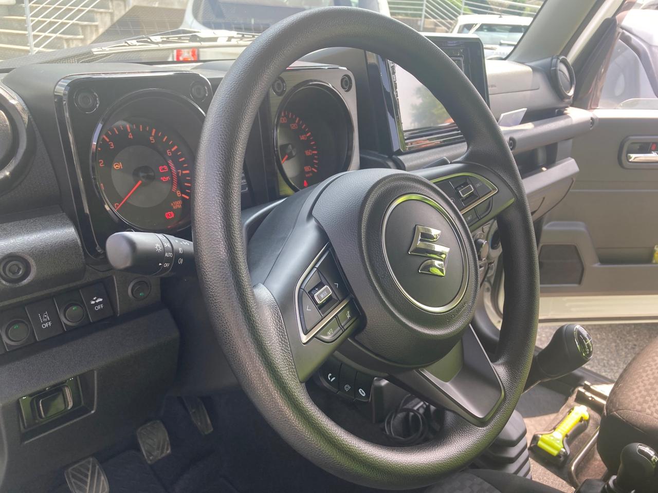 Suzuki Jimny 1.5 5MT PRO (N1)