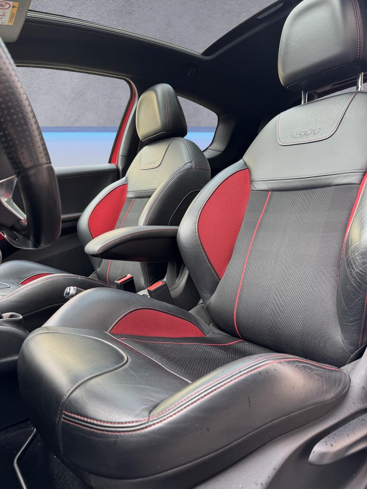 Peugeot 208 1.6 THP 200 CV 3 porte GTi