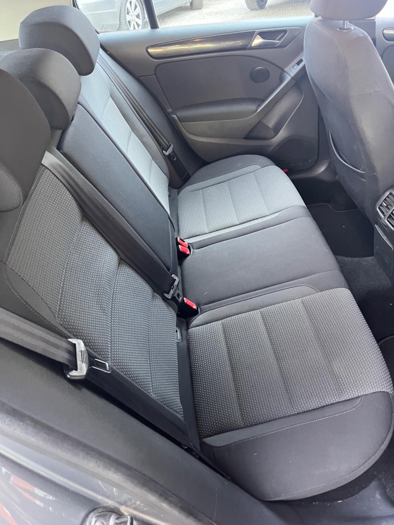 Volkswagen Golf 6 1.6 TDI PERFETTA NEOPATENTATI