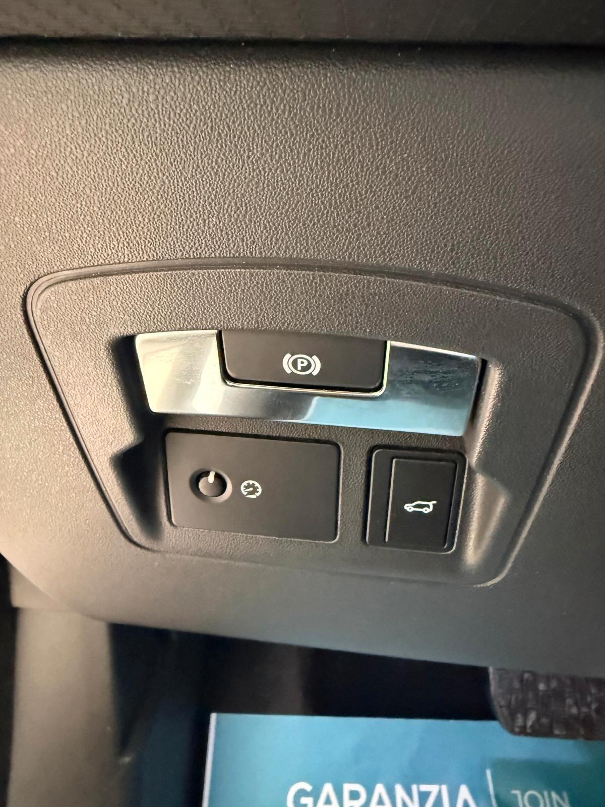 Land Rover Range Velar 2.0D I4 240 CV R-Dynamic HSE