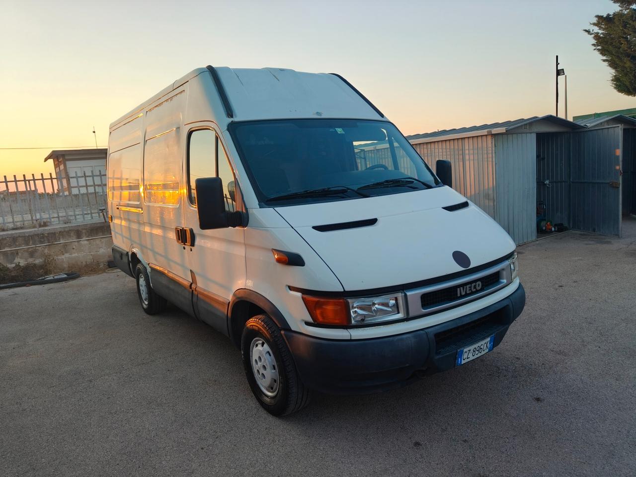 IVECO DAILY 2.3MTJ 35S10 P. M. T. A