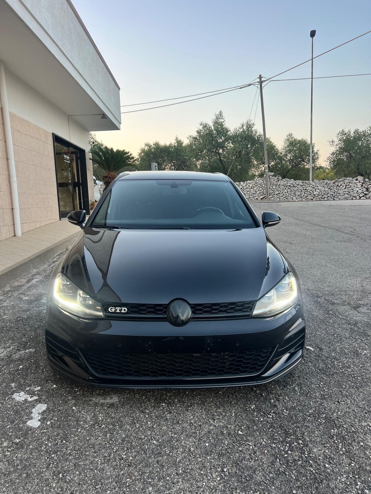 Volkswagen Golf GTD 2.0 TDI DSG 5p. BlueMotion Technology