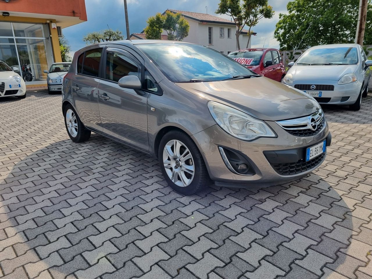 Opel Corsa 1.2 5 porte Elective