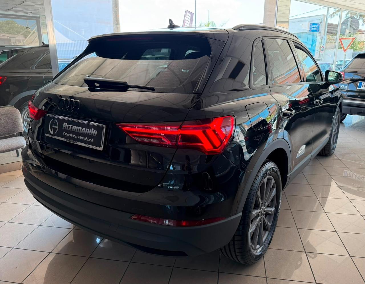 Audi Q3 35 TDI 150CV S-tronic Business Advanced