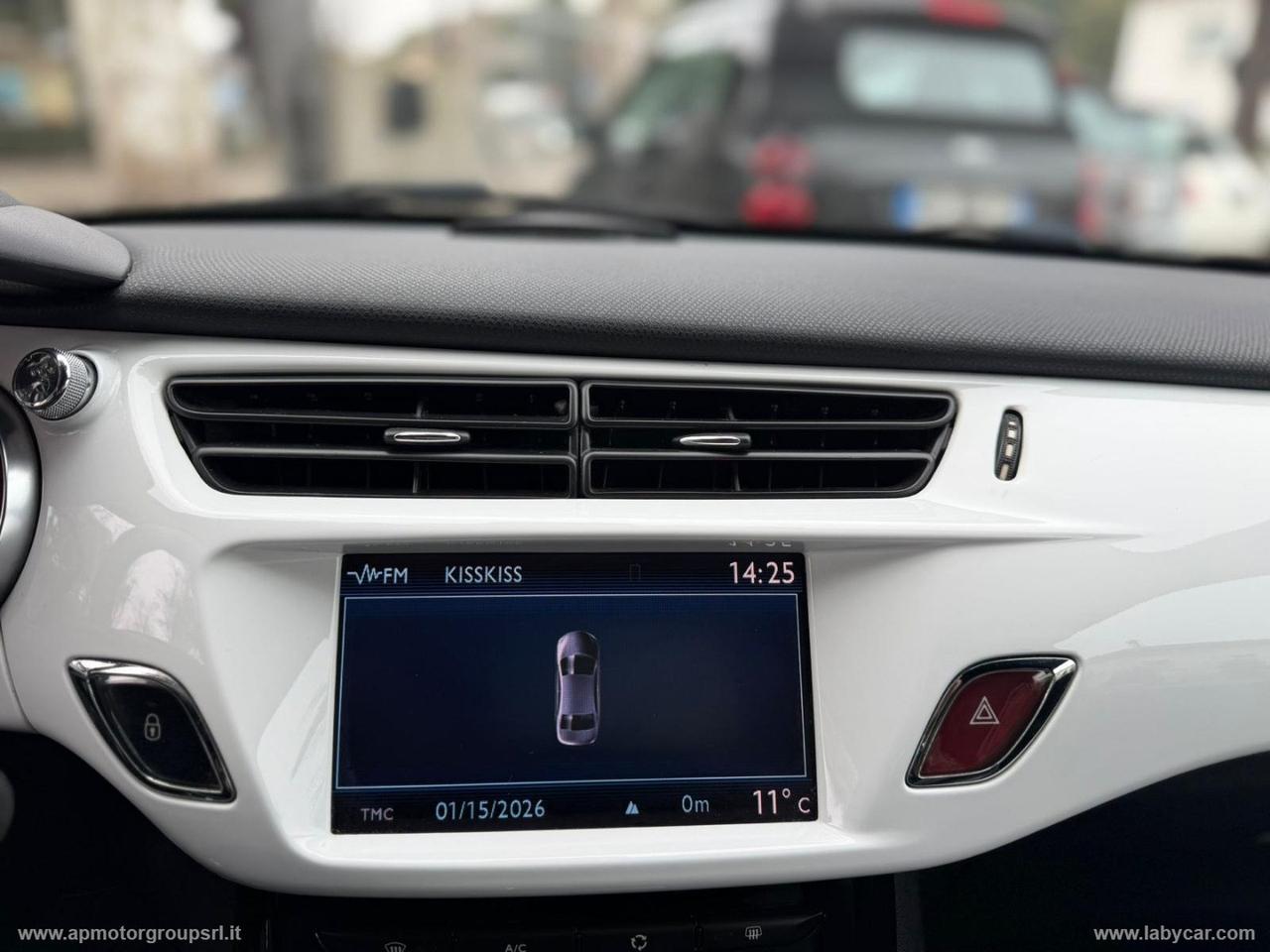 DS AUTOMOBILES DS 3 1.6 THP 155 Just Black