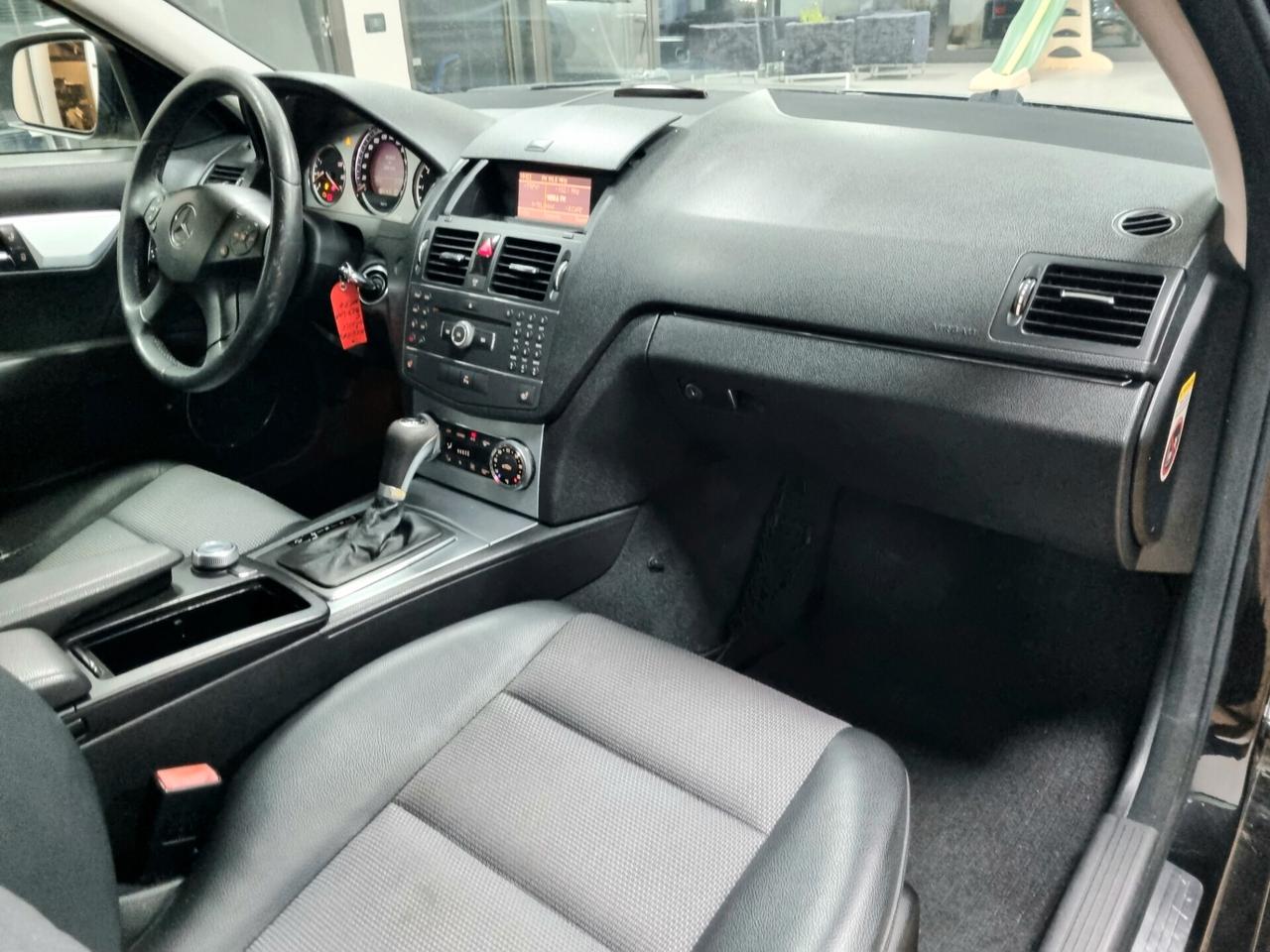 MERCEDES-BENZ C 220 CDI 170 CV AVANTGARDE AMG