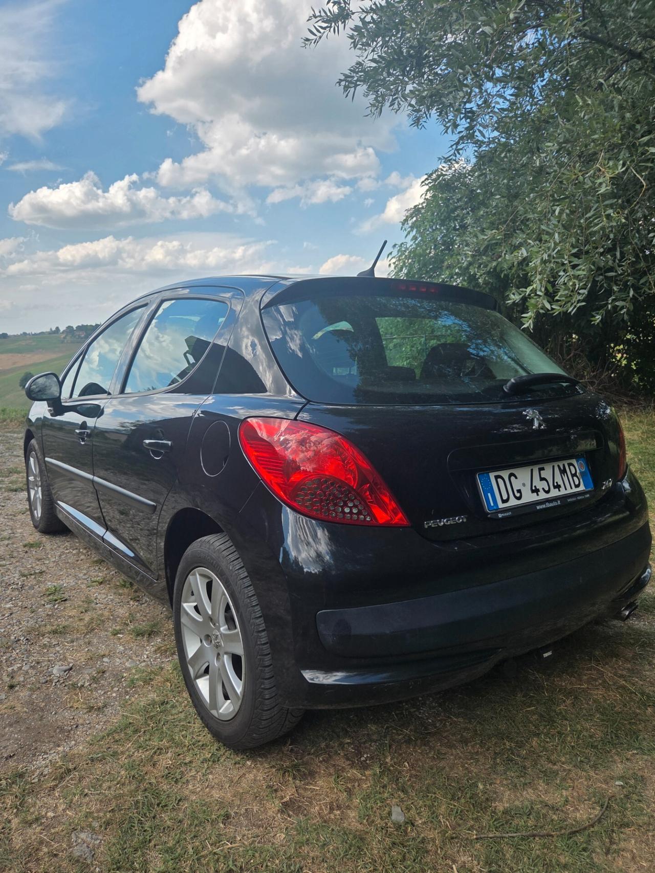 Peugeot 207 1.6 HDi 90CV 5p. XS